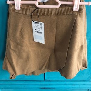 Brand New Zara Basic Knit Skirt